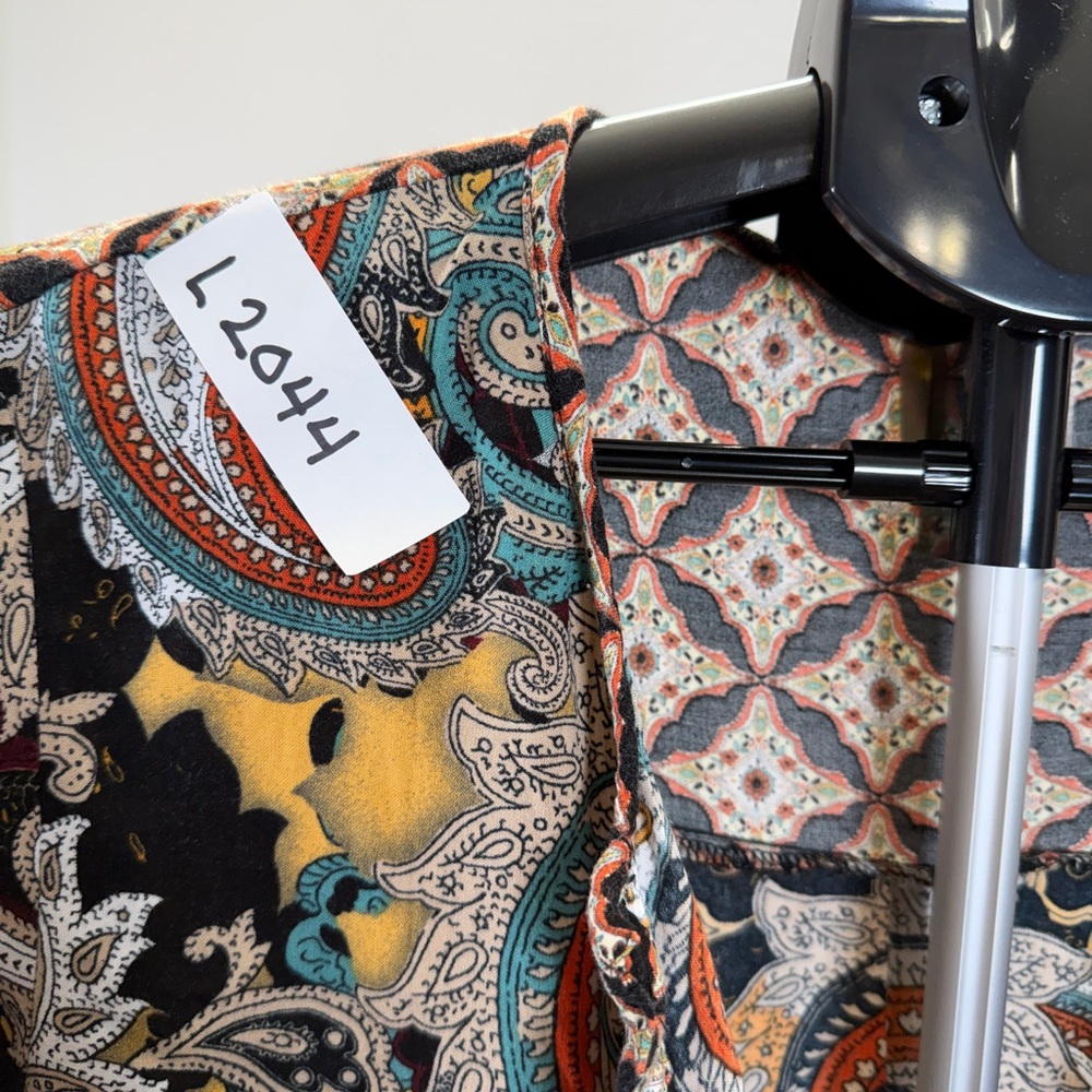 Fig and Flower Paisley Print Tunic - Multicolor - Picture 6 of 7